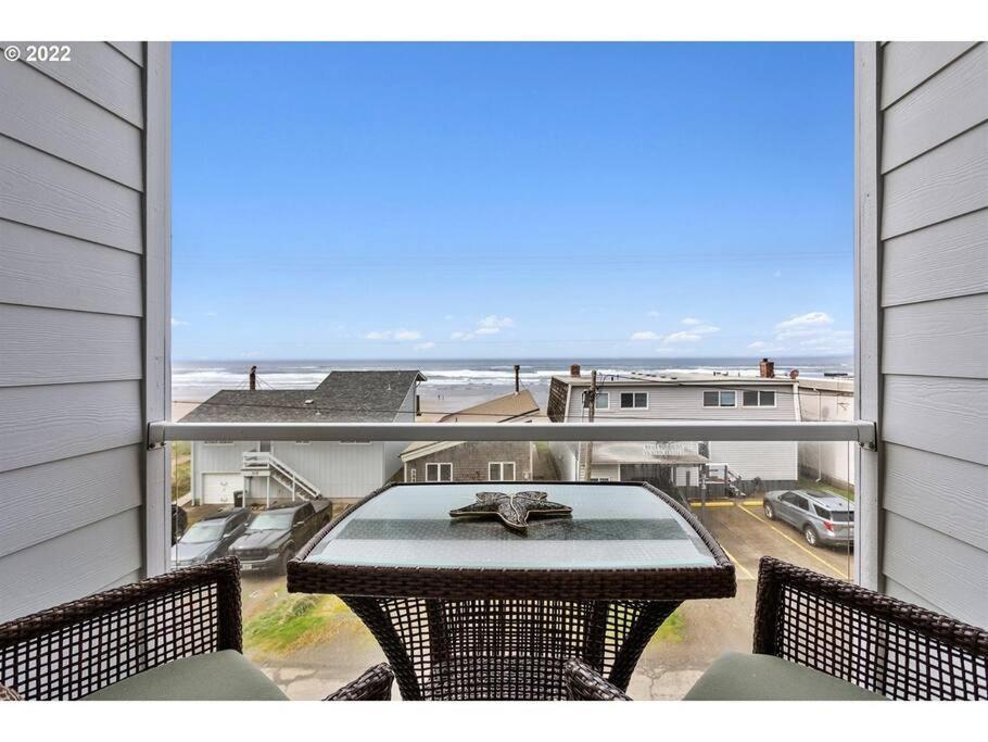 Rockaway Oceanview Condo,Steps To The Beach & Downtown,W&D, Wifi Rockaway Beach Extérieur photo