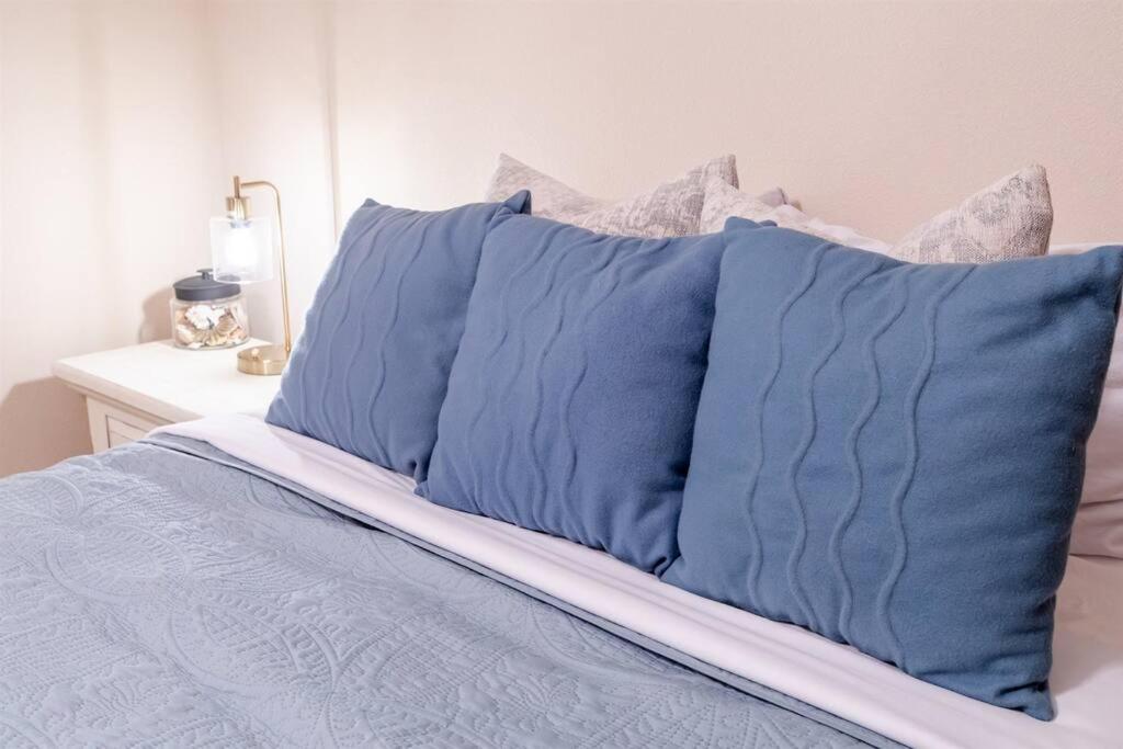 Rockaway Oceanview Condo,Steps To The Beach & Downtown,W&D, Wifi Rockaway Beach Extérieur photo